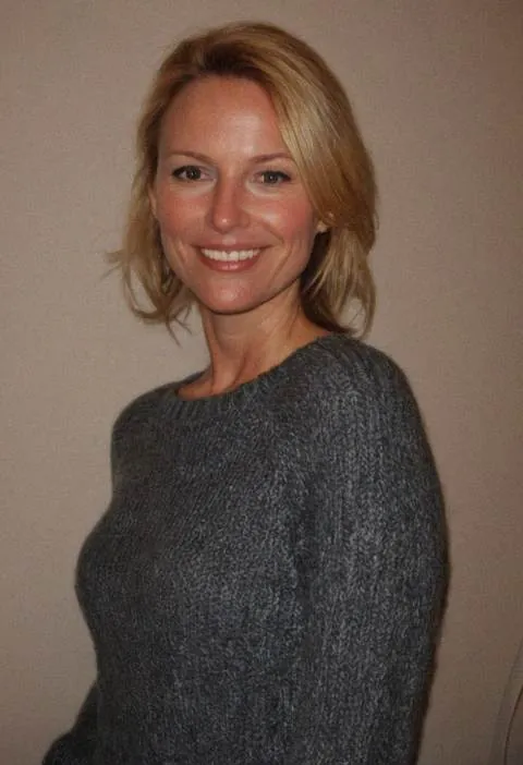 Martina, 47