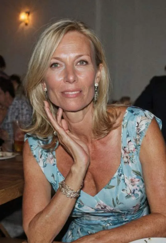 Renate, 42