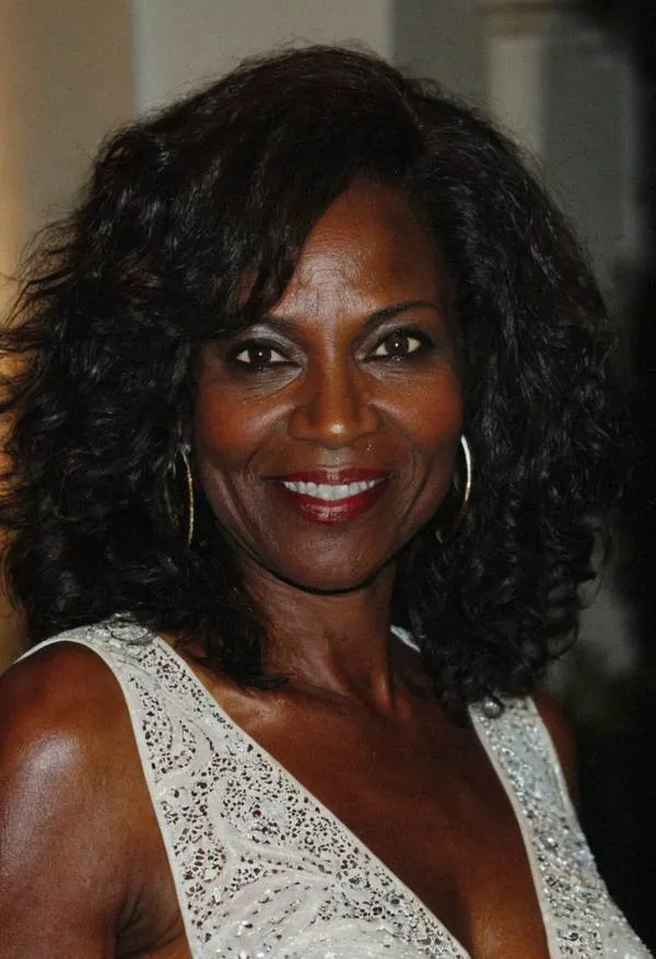 Sabine, 50